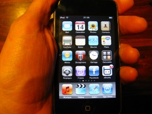 outil touchable de la pomme dans ma main